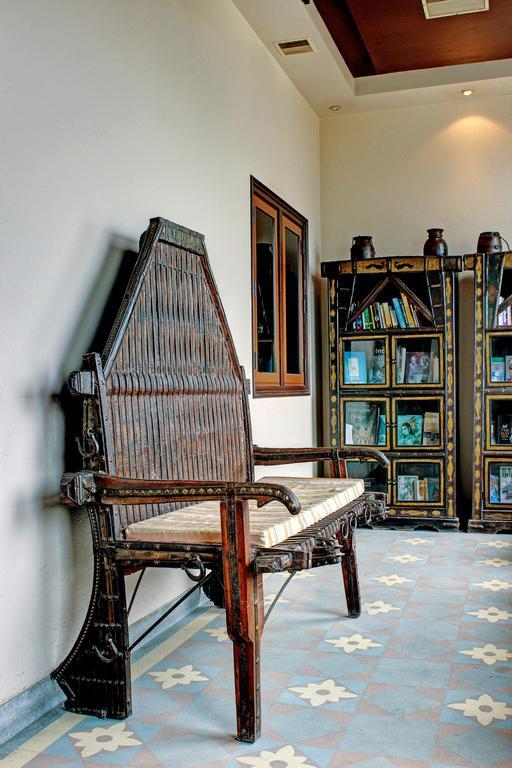 Palace On Ganges - Heritage Hotel Bénarès Extérieur photo