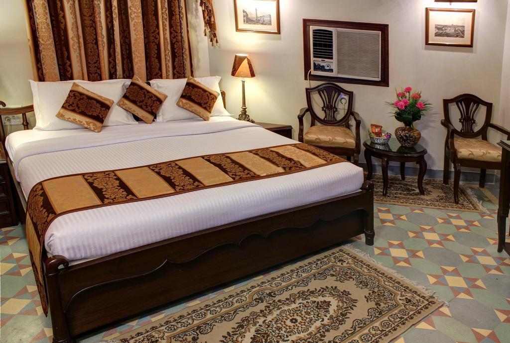 Palace On Ganges - Heritage Hotel Bénarès Chambre photo