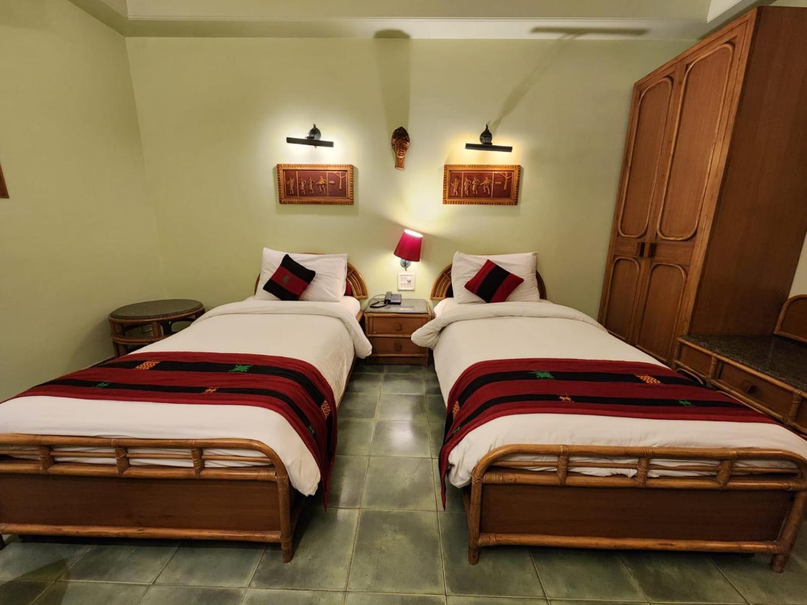 Palace On Ganges - Heritage Hotel Bénarès Extérieur photo