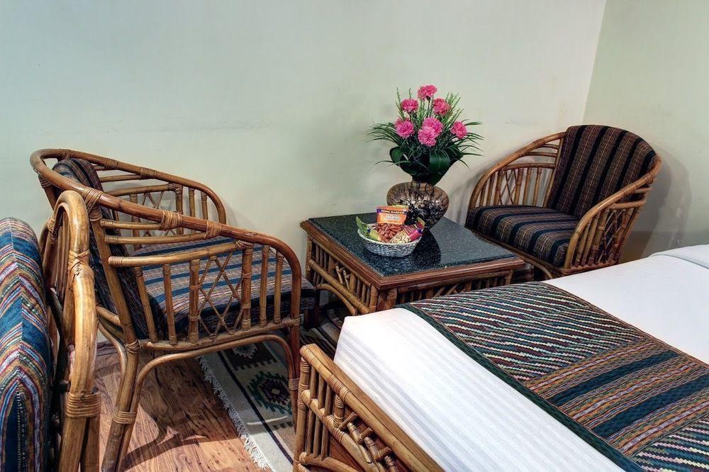 Palace On Ganges - Heritage Hotel Bénarès Extérieur photo
